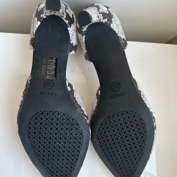 Geox! Supper comfortable pumps! With cushioning inside. - Picture 7 of 9